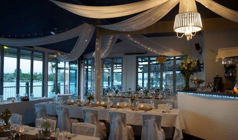 The River Deck On Noosa Marina - Mackay Tourism 2