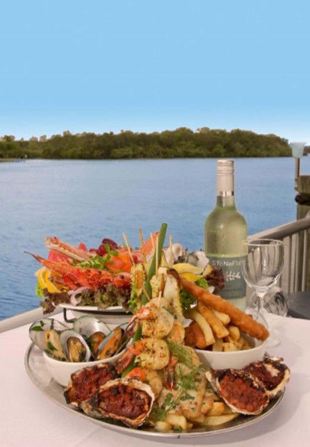 The River Deck On Noosa Marina - Mackay Tourism 6