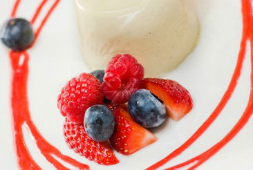 Gusto Riverfront Restaurant - Mackay Tourism 0