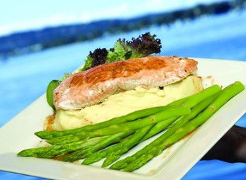 Noosa Cruising Restaurant - Mackay Tourism 0