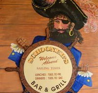 Schooners Bar  Grill - Mackay Tourism