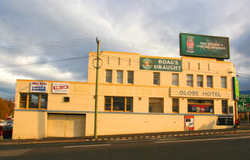 Globe Hotel - Mackay Tourism 0