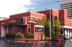 Welcome Stranger Hotel - Mackay Tourism 0