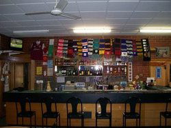 Wayatinah Tavern & Store - Mackay Tourism 1