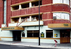 Knickerbocker Hotel - Mackay Tourism 1