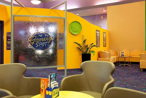 The Palmerston Sports Club Inc - Mackay Tourism 0