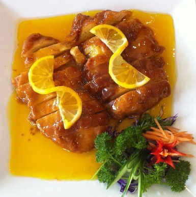 Chives Chinese & Thai Seafood Restaurant - Mackay Tourism 0