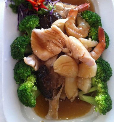 Chives Chinese & Thai Seafood Restaurant - Mackay Tourism 2