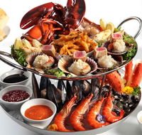 Crustaceans On The Wharf - Mackay Tourism