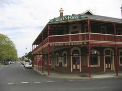 Ryans Hotel - Mackay Tourism 0