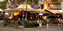 Apres Beach Bar & Grill - Palm Cove - Mackay Tourism 0
