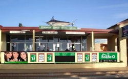 Bermagui Beach Hotel - Mackay Tourism 1