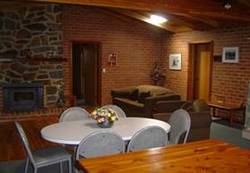 Bemm River Hotel - Mackay Tourism 2