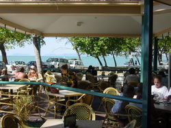 Apres Beach Bar & Grill - Palm Cove - Mackay Tourism 2