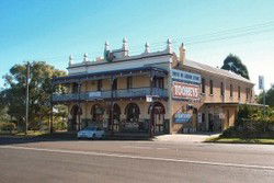 Caledonia Hotel - Mackay Tourism 3