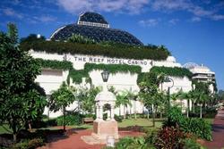 The Reef Hotel Casino Bars - Mackay Tourism 3
