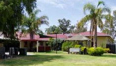 Yarloop Hotel - Mackay Tourism 3