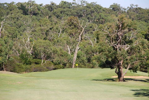 Devilbend Golf Club - Mackay Tourism 5