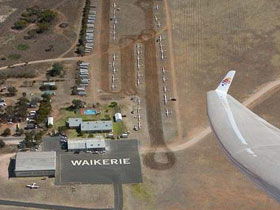 Waikerie Gliding Club - Mackay Tourism 1