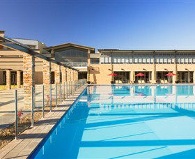 Hunter Valley Golf And Country Club - Mackay Tourism 3