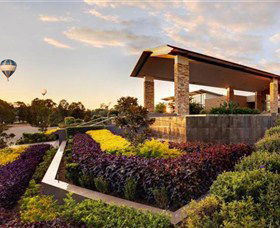 Hunter Valley Golf And Country Club - Mackay Tourism 1