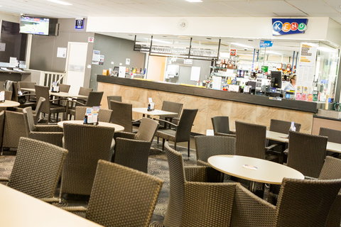 Lake Conjola Bowling Club - Mackay Tourism 2