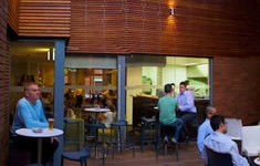 Blues Point Hotel - Mackay Tourism 1