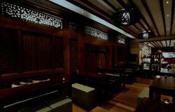 Almond Bar - Mackay Tourism 2