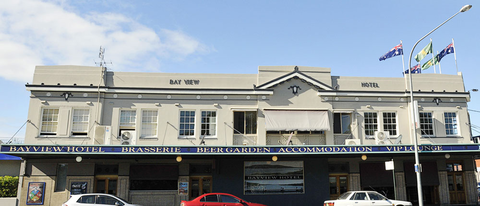 Bay View Hotel - Mackay Tourism 2