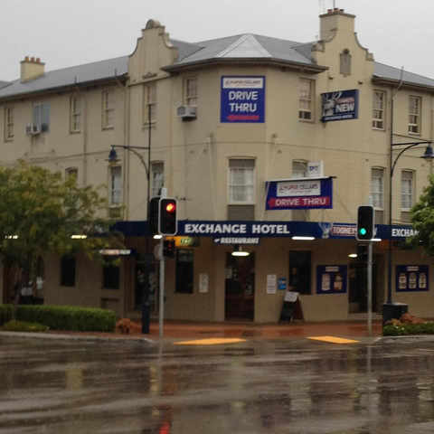 Exchange Hotel - Mackay Tourism 1