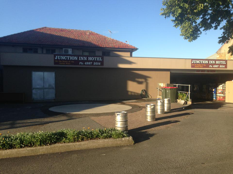 Junction Inn Hotel - Mackay Tourism 5