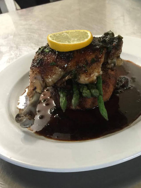 Railway Hotel - Mackay Tourism 5