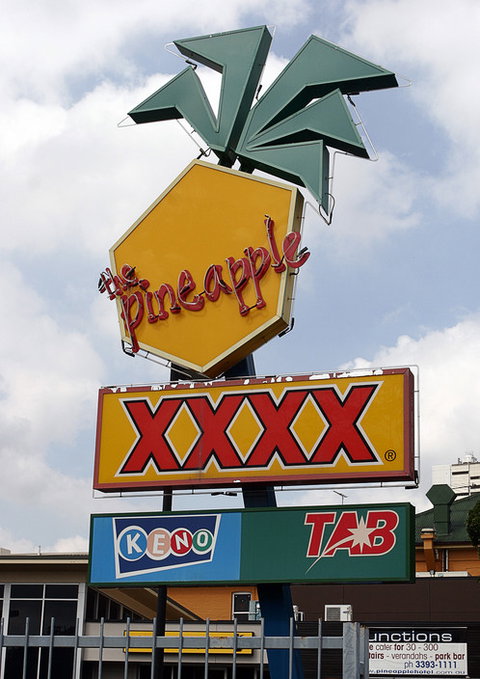 Pineapple Hotel - Mackay Tourism 0