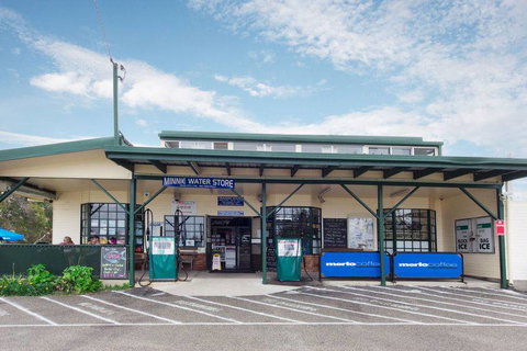 Minnie Water Store - Mackay Tourism 3
