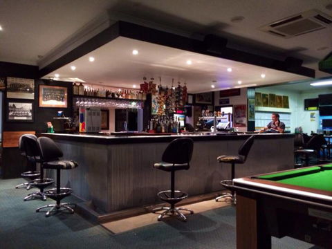 Queens Arms Hotel - Mackay Tourism 4