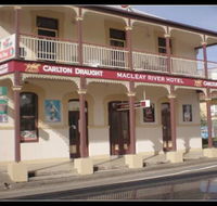 Macleay River Hotel - Mackay Tourism