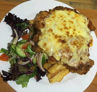 Coomera Waters Tavern - Mackay Tourism