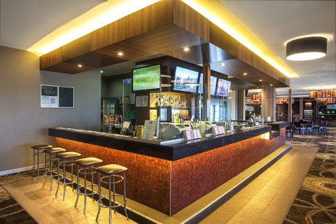 Magpies Sporting Club - Mackay Tourism 0