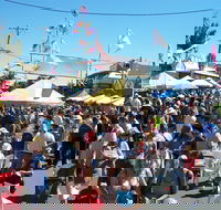 Byron Bay Community Market - Mackay Tourism