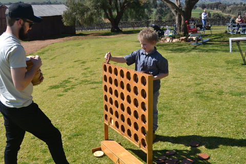 Daddy's Day Out At Borambola Wines By The Roundabout Restaurant - Mackay Tourism 2