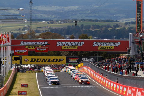 Supercars Supercheap Auto Bathurst 1000 - Mackay Tourism 2