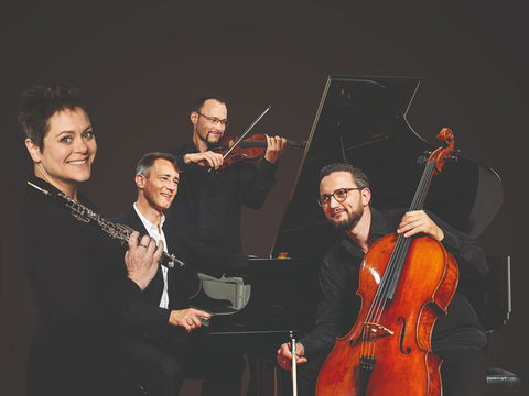Eggner Trio And Diana Doherty - Mackay Tourism 0