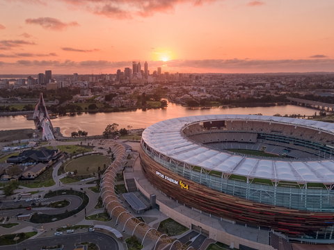 Geelong Cats V Collingwood - AFL Round 7 - Mackay Tourism 0