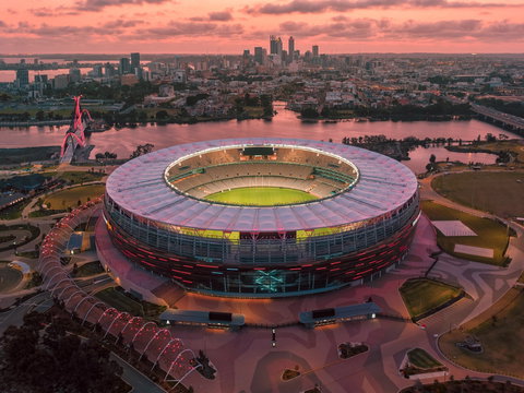 Geelong Cats V Collingwood - AFL Round 7 - Mackay Tourism 1