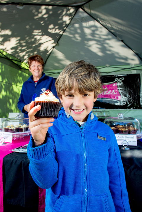 Kempsey Riverside Markets - Mackay Tourism 0