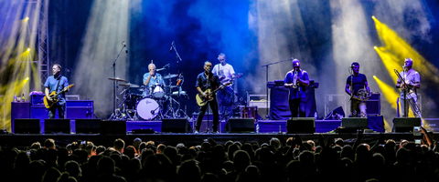 Red Hot Summer Tour - Batemans Bay - Mackay Tourism 0