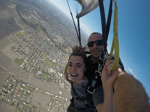 Skydive Bourke - Mackay Tourism 1