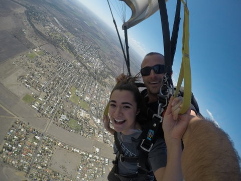 Skydive Cobar - Mackay Tourism 1