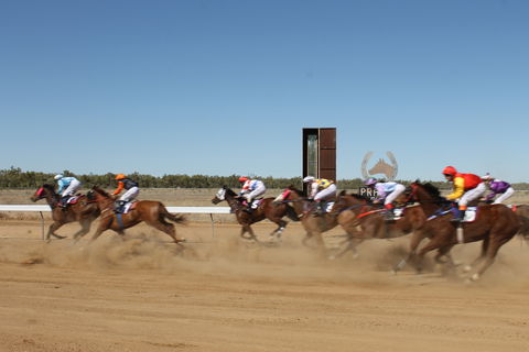 Annual Prairie Races - Mackay Tourism 1