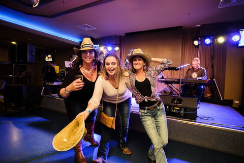 Hats Off To Country Music Festival - Mackay Tourism 0